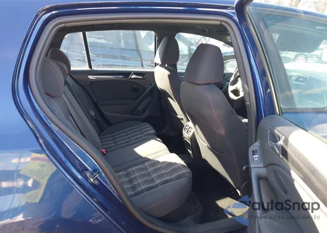 2011 Volkswagen Gti 4-Door z USA, uszkodzony, nr VIN WVWHV7AJ9BW068902